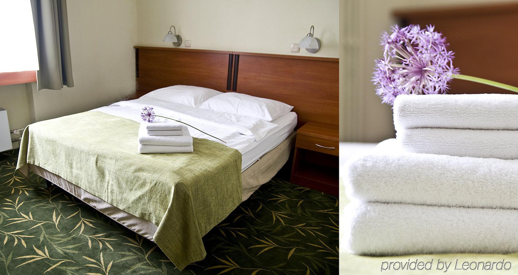 Brojan Hotel Jaworzno Room photo