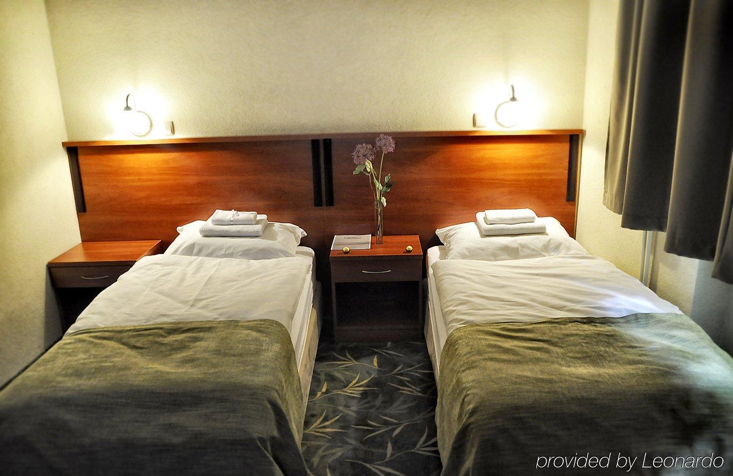 Brojan Hotel Jaworzno Room photo